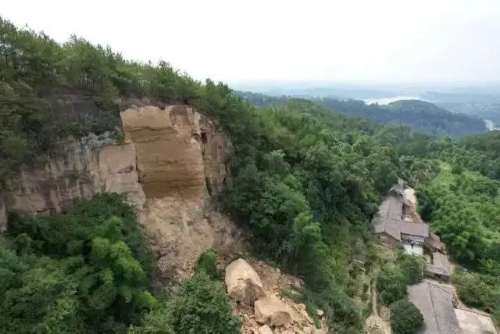 避险04