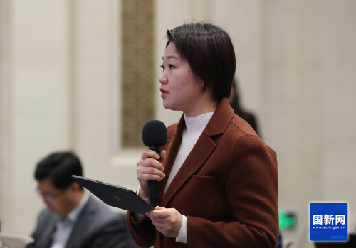 国新办举行《碳排放权交易管理暂行条例》国务院政策例行吹风会04